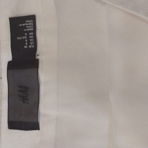 NWOT H&M Faux Wrap Fully Lined SKIRT with TASSELS!!! AMAZING! Wrinkles extra lol - Picture 3 of 4